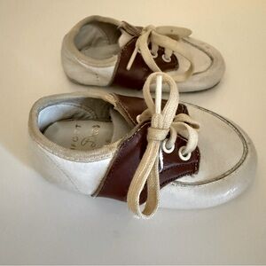 Vintage Baby Deer Trim Foot Shoes White Brown Oxford Saddle Shoe Baby Doll